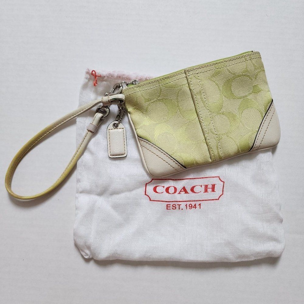 Authentic Coach Signature Canvas Wristlet & Dust Bag Lime/Cream - Picture 2 of 6